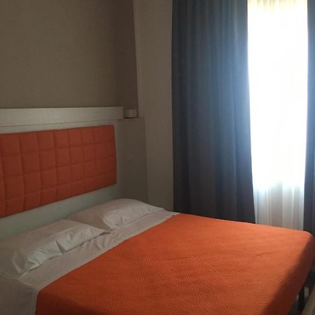 Piccolo Hotel Lamezia SantʼEufemia Lamezia Exterior foto